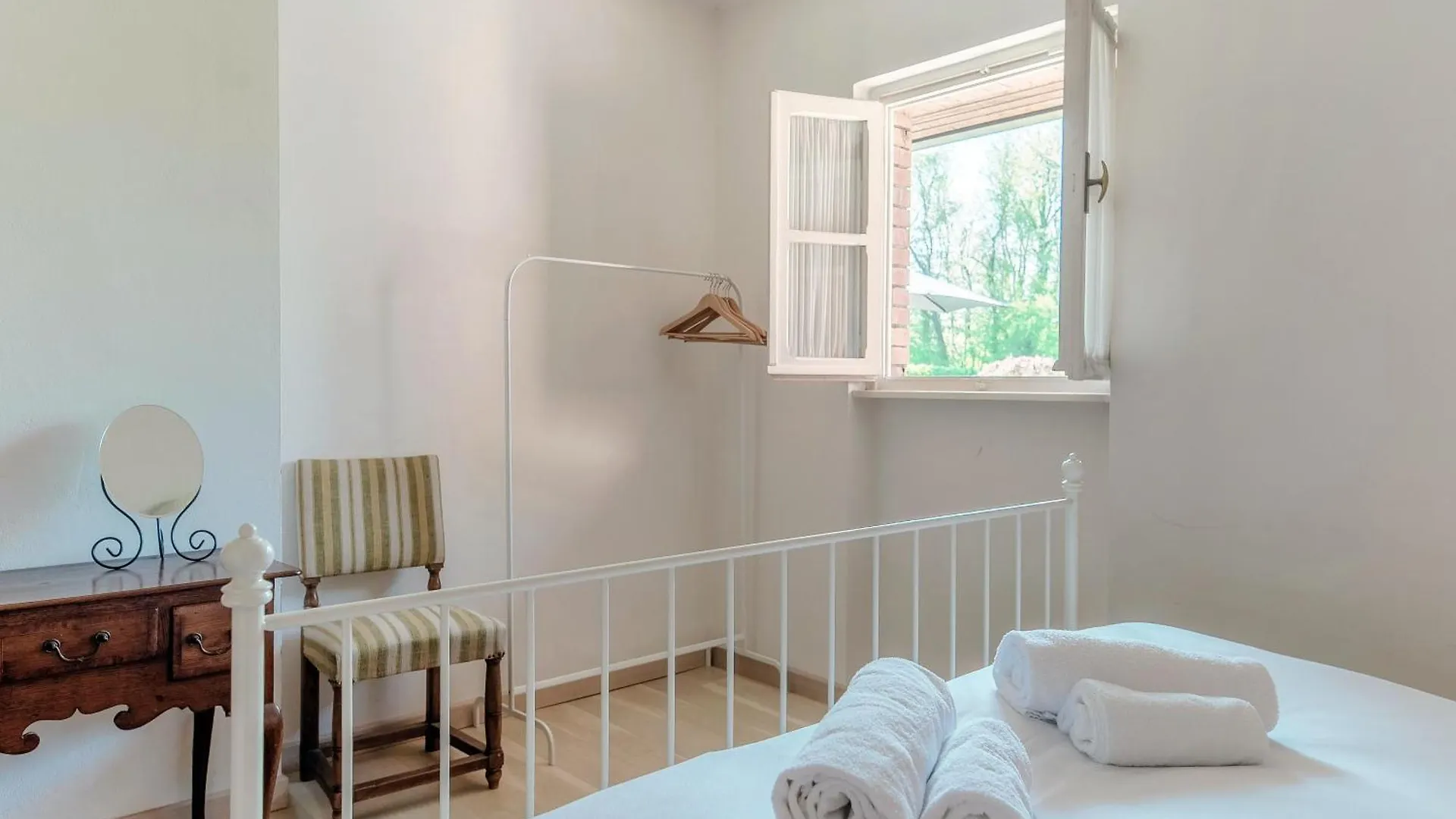 Country House Montorfano - By Myhomeincomo Capiago Intimiano Apartment
