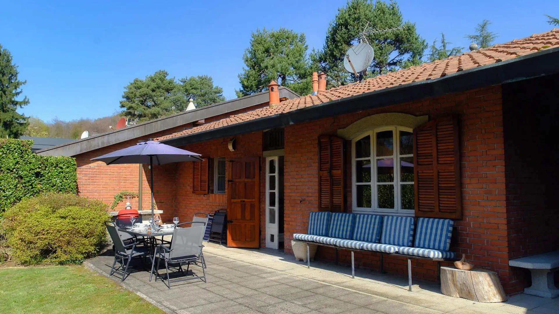 Apartment Country House Montorfano - By Myhomeincomo Capiago Intimiano