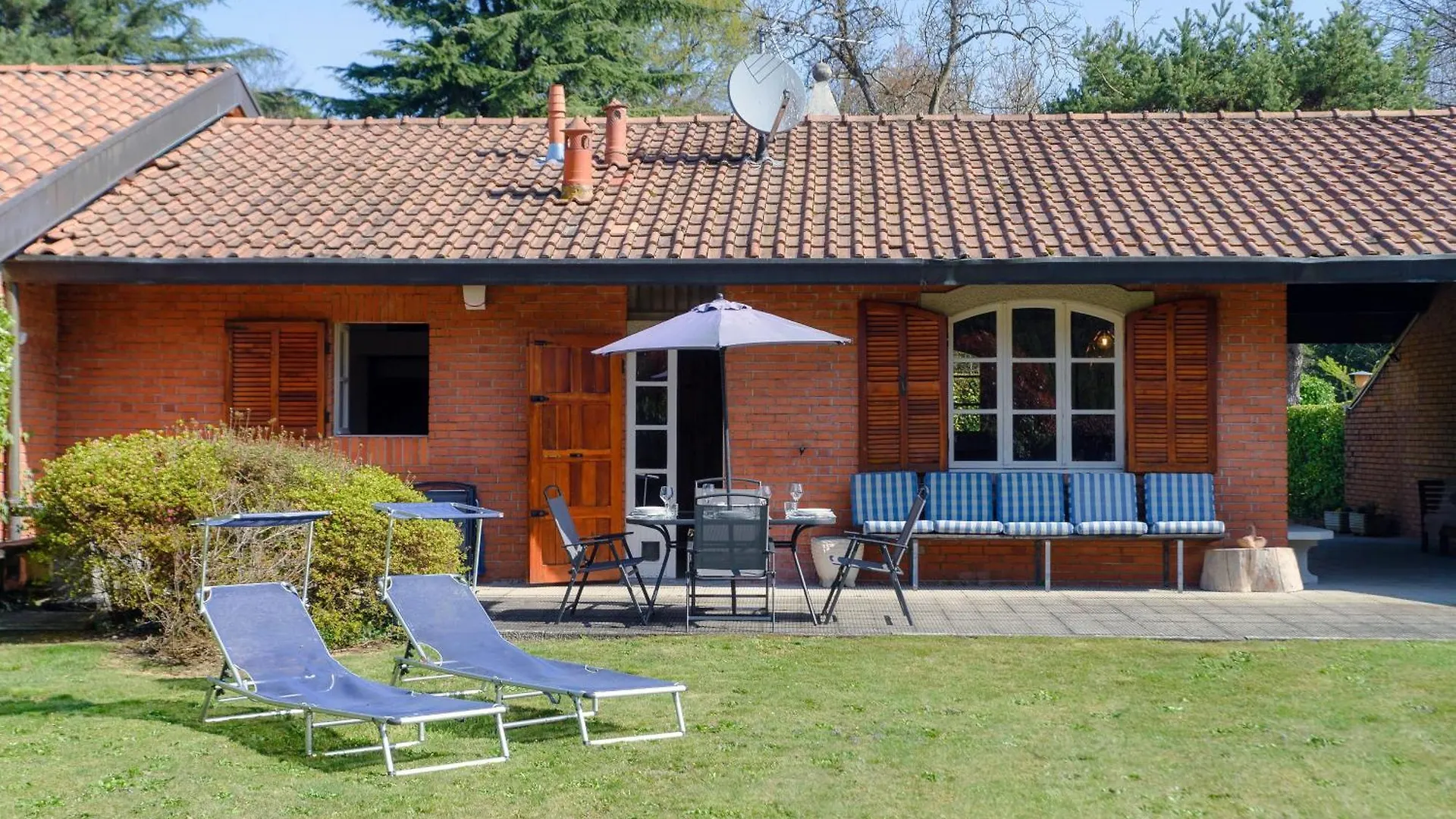 Apartment Country House Montorfano - By Myhomeincomo Capiago Intimiano